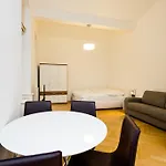 Modern Všehrdova Apartment *