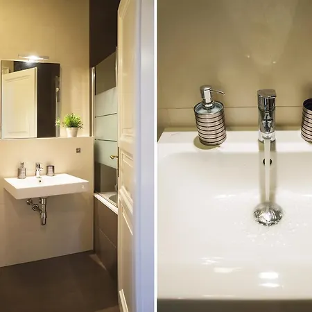 Modern Vsehrdova Apartman