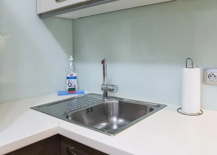 Modern Vsehrdova Appartement